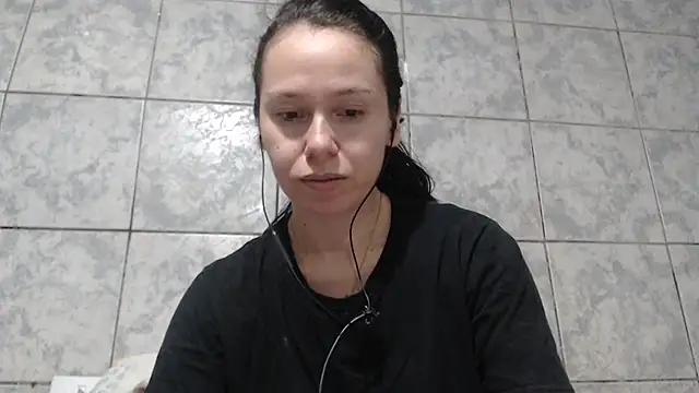 Snapshot of Venusluxodomme chatting on October 2025 07:32:02 AM Venusluxodomme online show from October 2025 07:32:02 AM
