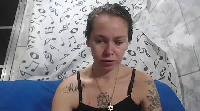 Snapshot of Venusluxodomme chatting on January 2025 02:20:02 AM Venusluxodomme online show from January 2025 02:20:02 AM