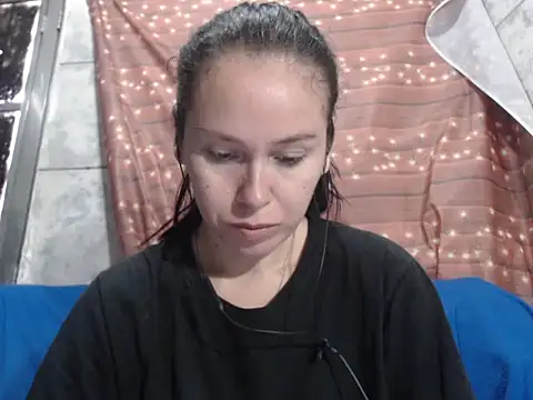 Snapshot of Venusluxodomme chatting on October 2025 11:13:01 AM Venusluxodomme online show from October 2025 11:13:01 AM