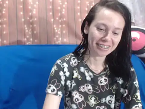 Venusluxodomme online show from February 2026 03:27:02 AM