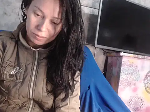 Snapshot of Venusluxodomme chatting on July 2026 04:03:02 AM Venusluxodomme online show from July 2026 04:03:02 AM