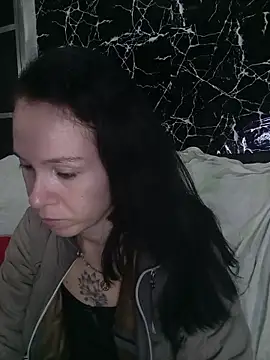Snapshot of Venusluxodomme chatting on May 2026 11:33:02 PM Venusluxodomme online show from May 2026 11:33:02 PM