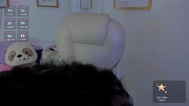 zobe love online show from March 2026 05:52:02 PM