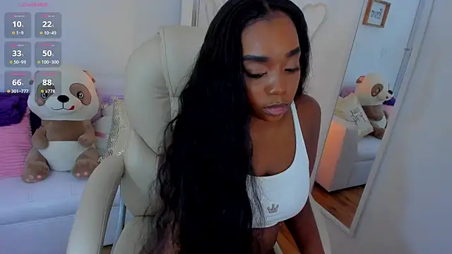 zobe love online show from March 2025 07:17:01 PM