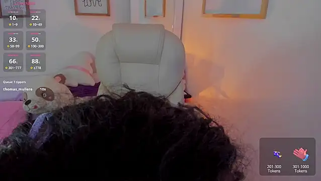 zobe love online show from January 2026 05:50:01 PM