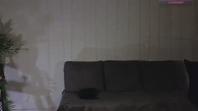 Snapshot of MelodyKey chatting on March 2025 05:18:02 PM MelodyKey online show from March 2025 05:18:02 PM