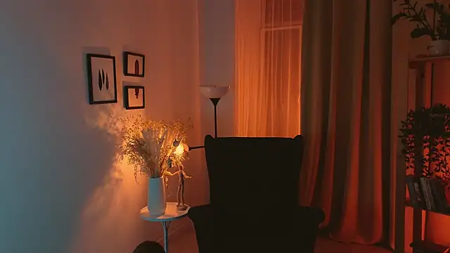 Snapshot of MelodyKey chatting on December 2024 03:55:01 PM MelodyKey online show from December 2024 03:55:01 PM