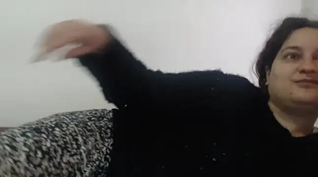 Snapshot of flowerlauren chatting on February 2025 09:07:02 AM flowerlauren online show from February 2025 09:07:02 AM