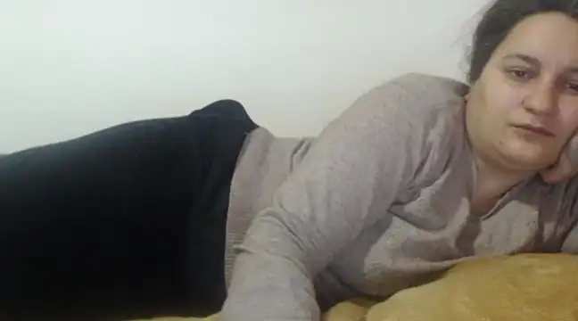 Snapshot of flowerlauren chatting on January 2025 08:26:02 AM flowerlauren online show from January 2025 08:26:02 AM