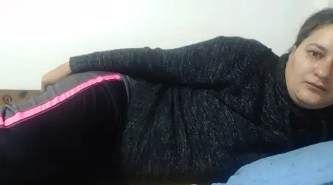 Snapshot of flowerlauren chatting on January 2025 06:14:01 AM flowerlauren online show from January 2025 06:14:01 AM