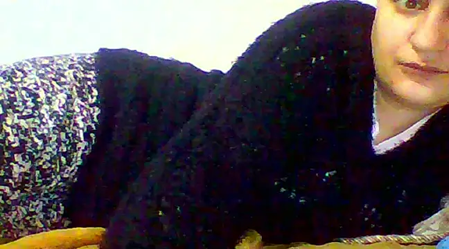 Snapshot of flowerlauren chatting on February 2025 07:51:02 AM flowerlauren online show from February 2025 07:51:02 AM