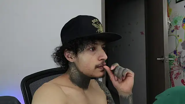 trieone online show from February 2026 01:49:02 AM