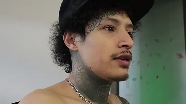 trieone online show from December 2025 08:14:01 PM