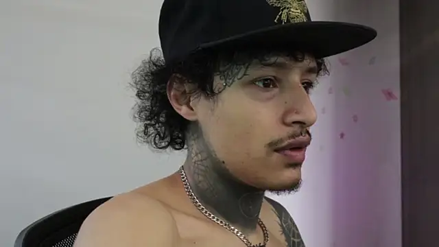 trieone online show from December 2025 03:38:02 PM