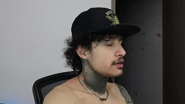 trieone online show from February 2026 02:01:01 AM