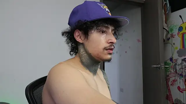 trieone online show from April 2026 11:55:01 PM