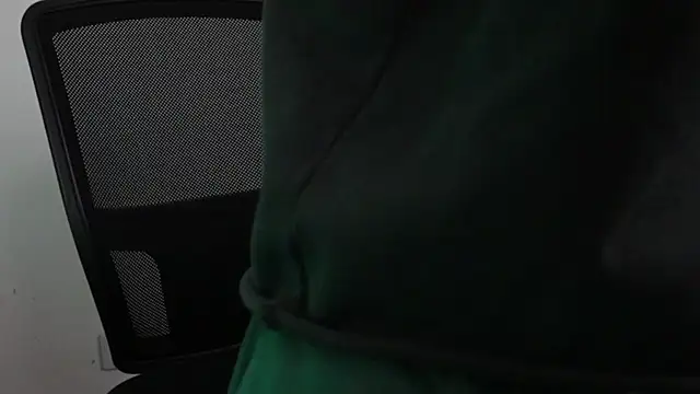 trieone online show from December 2025 10:36:01 AM