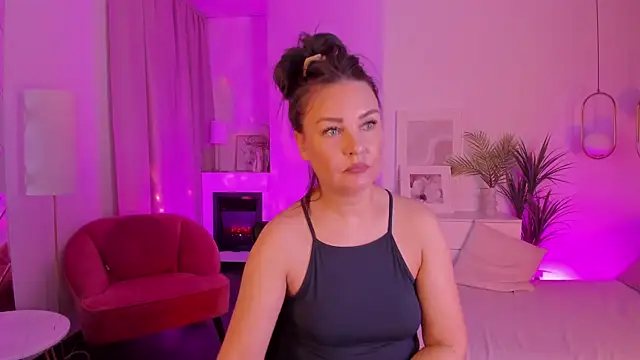 MilenaMellow online show from December 2025 08:54:01 PM