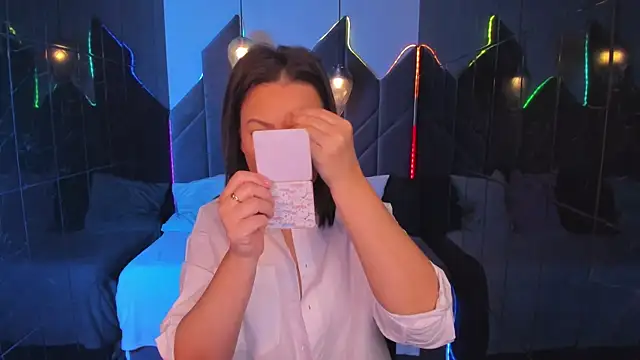 MilenaMellow online show from October 2025 08:39:02 PM