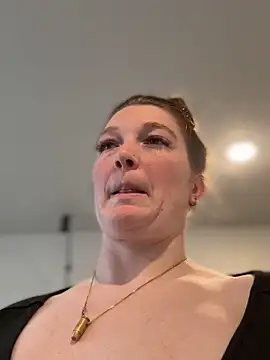 PussiesnCream  online show from March 2025 06:25:01 PM