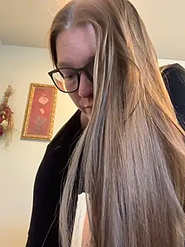 PussiesnCream  online show from March 2026 06:33:01 PM