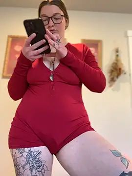 PussiesnCream  online show from April 2026 03:35:01 PM