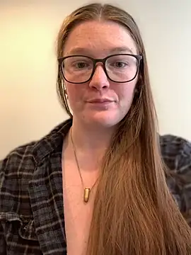 PussiesnCream  online show from April 2026 07:08:02 PM