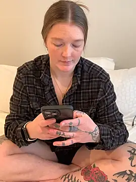 PussiesnCream  online show from February 2026 09:11:01 PM