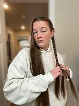 PussiesnCream  online show from January 2026 04:32:02 PM