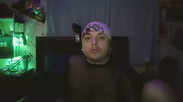 Snapshot of Gabbana143 chatting on December 2025 04:13:02 AM Gabbana143 online show from December 2025 04:13:02 AM