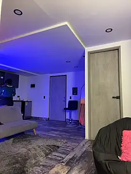 Victoria14  online show from November 2025 01:50:01 AM