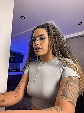 Victoria14  online show from January 2026 10:03:01 PM