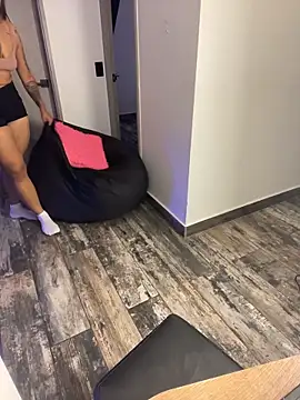 Victoria14  online show from November 2025 06:07:01 AM