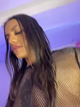 Victoria14  online show from January 2026 04:32:01 PM