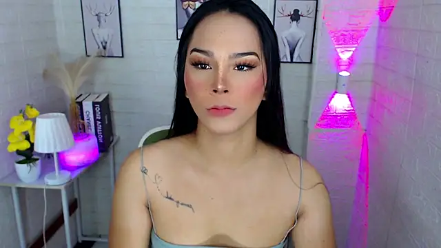 urnaughtydolly69 online show from November 2025 08:31:01 PM