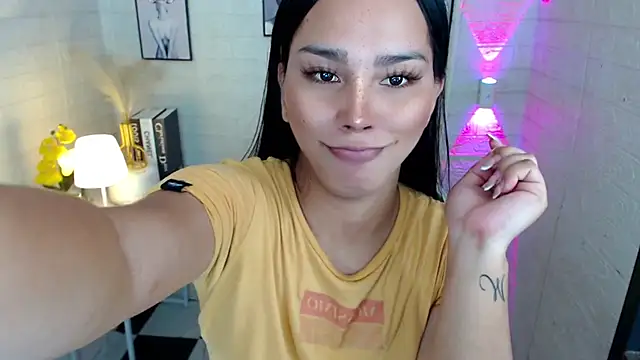 urnaughtydolly69 online show from November 2025 02:04:02 AM