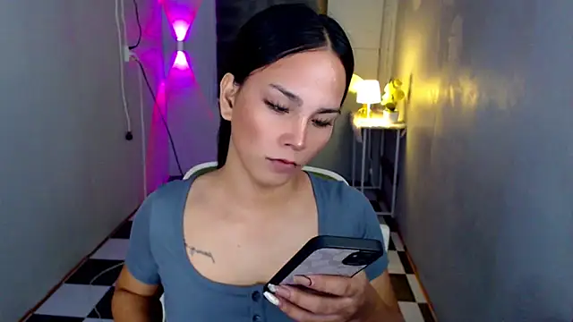 urnaughtydolly69 online show from May 2026 01:36:02 PM
