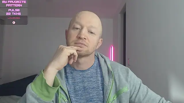 Snapshot of kevintyler69 chatting on April 2026 01:45:01 AM kevintyler69 online show from April 2026 01:45:01 AM