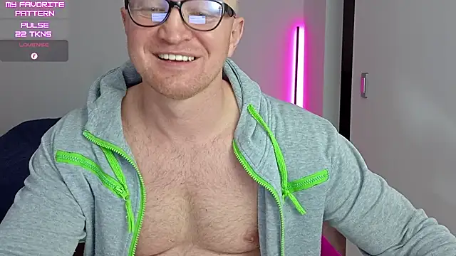 kevintyler69 online show from May 2026 04:34:01 AM