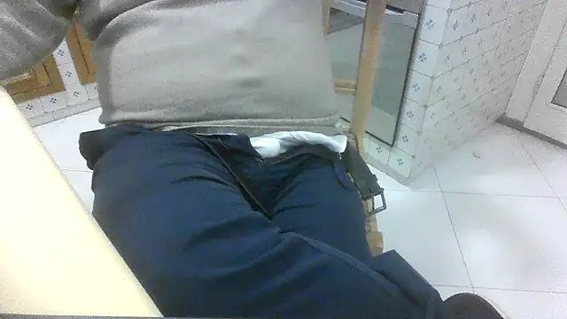 polloiw online show from November 2025 01:44:02 PM