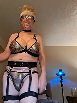 sonjaathomets online show from June 2026 01:33:01 PM