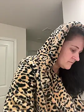 lolabunny9 online show from July 2026 05:35:02 PM