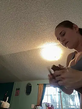 lolabunny9 online show from February 2026 03:44:02 PM