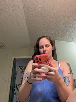 lolabunny9 online show from May 2026 04:01:01 PM