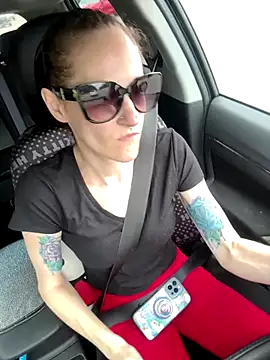 lolabunny9 online show from September 2025 04:25:02 PM