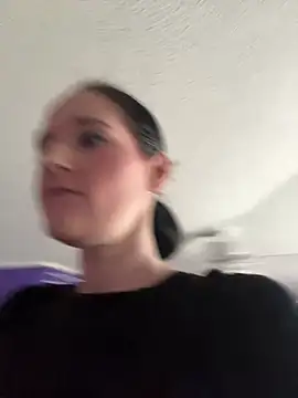 lolabunny9 online show from February 2025 06:16:01 PM