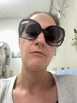 lolabunny9 online show from March 2025 08:40:01 PM