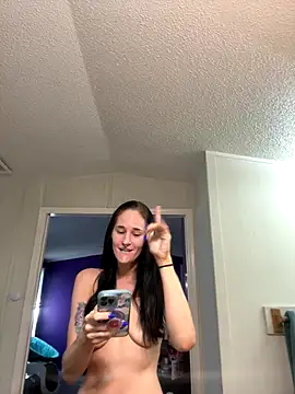 lolabunny9 online show from September 2025 01:13:01 PM