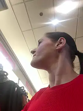 lolabunny9 online show from February 2025 05:47:02 PM