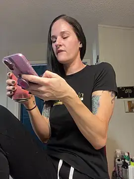 lolabunny9 online show from February 2025 03:43:02 PM